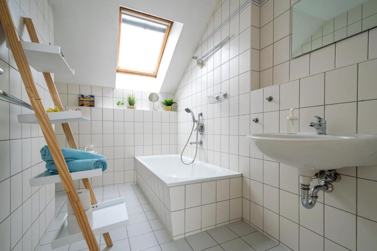 Blue Chili 99 - Grosszuegiges Loft Wlan Boxspringbett Bis 4 Pers Apartment Leipzig Luaran gambar