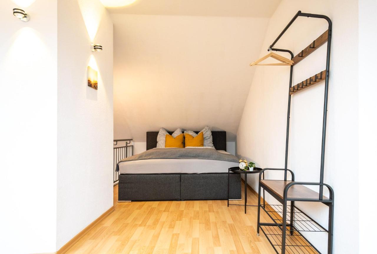 Blue Chili 99 - Grosszuegiges Loft Wlan Boxspringbett Bis 4 Pers Apartment Leipzig Luaran gambar