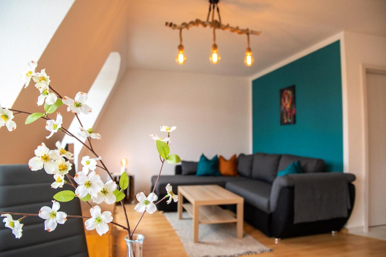 Blue Chili 99 - Grosszuegiges Loft Wlan Boxspringbett Bis 4 Pers Apartment Leipzig Luaran gambar